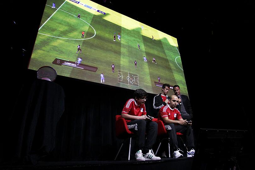 Bilder vom Finale des FIFA Interactive World Cup aus dem vergangenen Jahr.