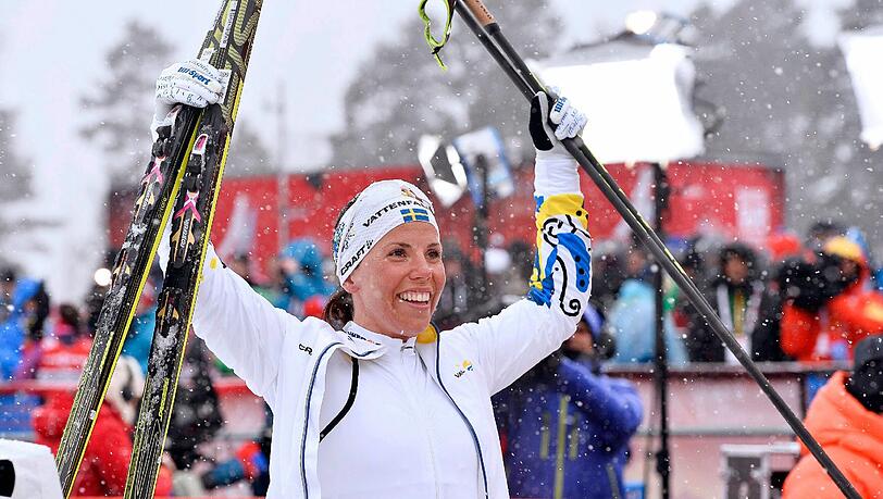 Die Schwedin Charlotte Kalla gewann Gold über die 10 Kilometer. Die Schwedin Charlotte Kalla gewann Gold über die 10 Kilometer.