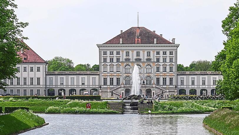 Das Schloss Nymphenburg ist für Münchner und Touristen ein beliebtes Ausflugsziel. Das Schloss Nymphenburg ist für Münchner und Touristen ein beliebtes Ausflugsziel.