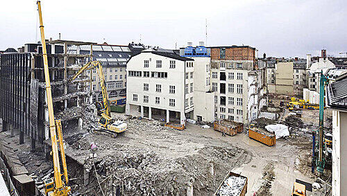 Wo früher AZ und SZ waren, ist jetzt eine riesige Baustelle. Wo früher AZ und SZ waren, ist jetzt eine riesige Baustelle.