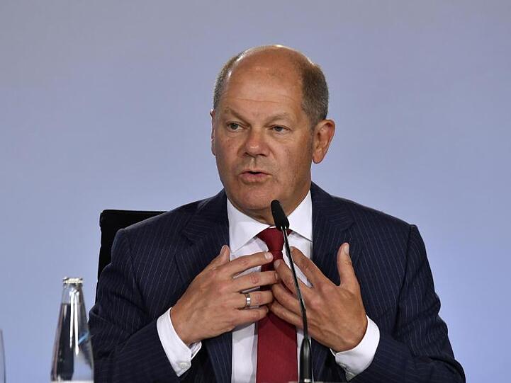 Finanzminister Olaf Scholz (SPD) pocht auf einen Umfang von etwa 500 Milliarden Euro für den EU-Wiederaufbauplan - weniger als von der EU-Kommission geplant.