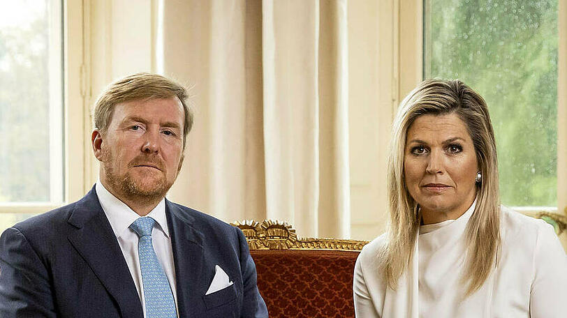 König Willem-Alexander und Königin Máxima der Niederlande wenden sich in einer Videobotschaft an die Öffentlichkeit.