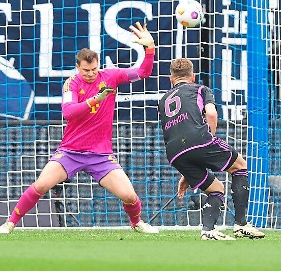 Reaktionsstark gegen Darmstadt: Manuel Neuer.  firo/Augenklick