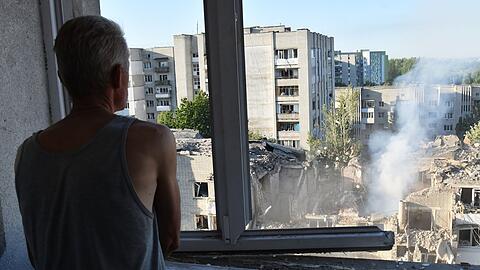 Bei den russischen Luftangriffen auf die Ukraine wird immer wieder auch zivile Infrastruktur getroffen.