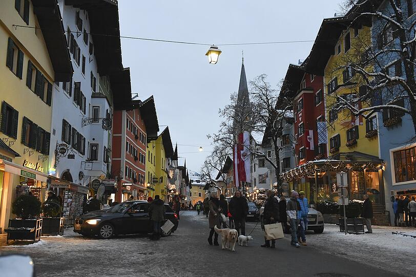 Zu Weihnachten und Silvester zieht es immer viele Prominente nach Kitzbühel.