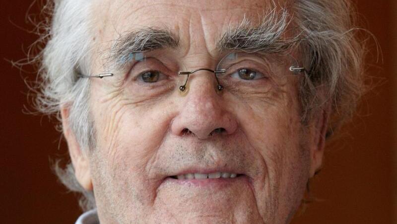 Der dreifache Oscar-Preisträger Michel Legrand ist im Alter von 86 Jahren gestorben. Der dreifache Oscar-Preisträger Michel Legrand ist im Alter von 86 Jahren gestorben.