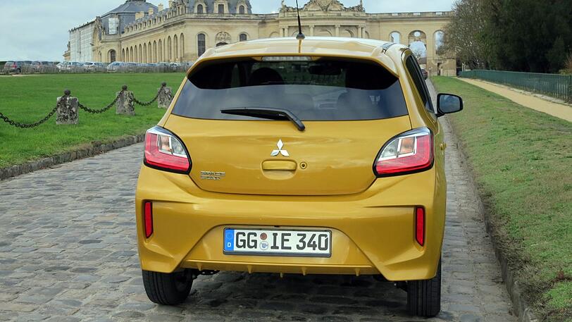 Auch die Heckpartie des Mitsubishi-Bestsellers wirkt knackiger.