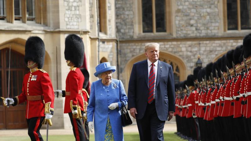 Donald Trump im vergangenen Juli zusammen mit der britischen Königin bei einem Besuch auf Windsor Castle. Donald Trump im vergangenen Juli zusammen mit der britischen Königin bei einem Besuch auf Windsor Castle.