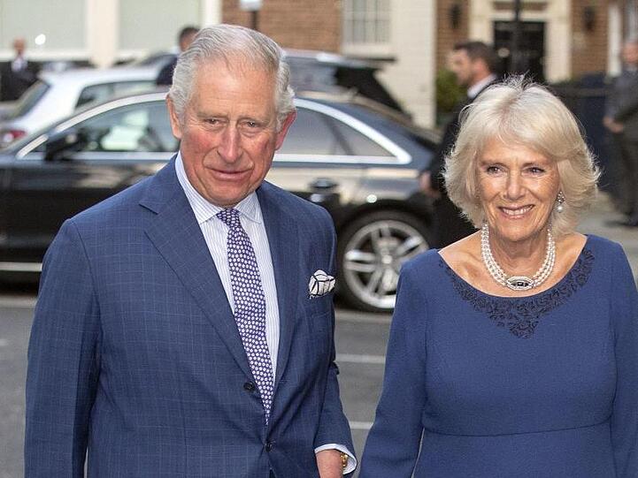 Prinz Charles von Großbritannien und Camilla, Herzogin von Cornwall, kommen zu BEsuch nach Deutschland.