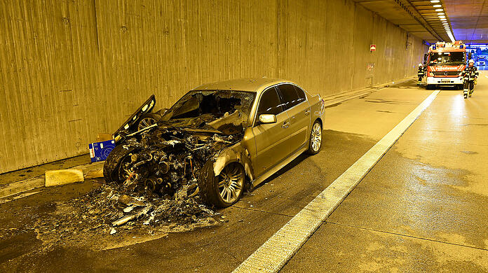 Unschwer zu übersehen: Am BMW entstand ein Totalschaden.