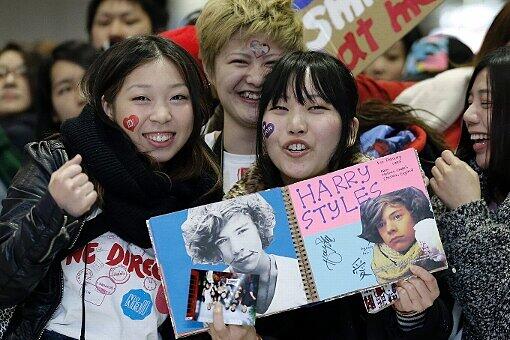 Begeisterung auf Japanisch: Weibliche FAns im Januar 2013