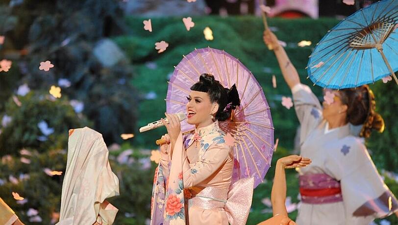 Sorgte mit ihrem Auftritt bei den American Music Awards für jede Menge Zündstoff: Katy Perry Sorgte mit ihrem Auftritt bei den American Music Awards für jede Menge Zündstoff: Katy Perry