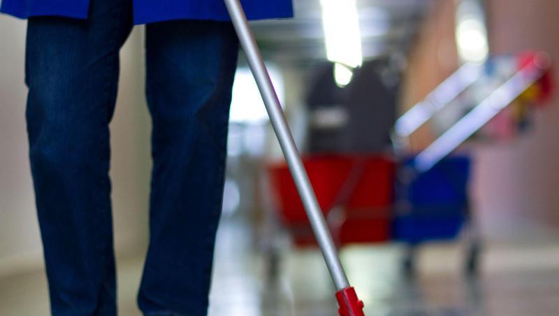 Gebäudereiniger und viele andere Arbeitnehmer in Deutschland arbeiten oftmals auf Minijob-Basis. (Symbolbild) Gebäudereiniger und viele andere Arbeitnehmer in Deutschland arbeiten oftmals auf Minijob-Basis. (Symbolbild)