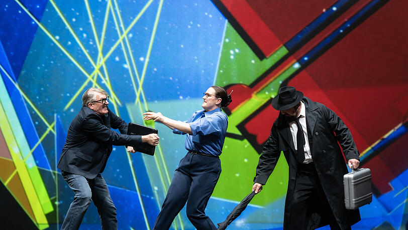 Wolfgang Schwaninger, Luise von Garnier und Avtandil Kaspeli in "Die letzte Verschwörung". Wolfgang Schwaninger, Luise von Garnier und Avtandil Kaspeli in "Die letzte Verschwörung".