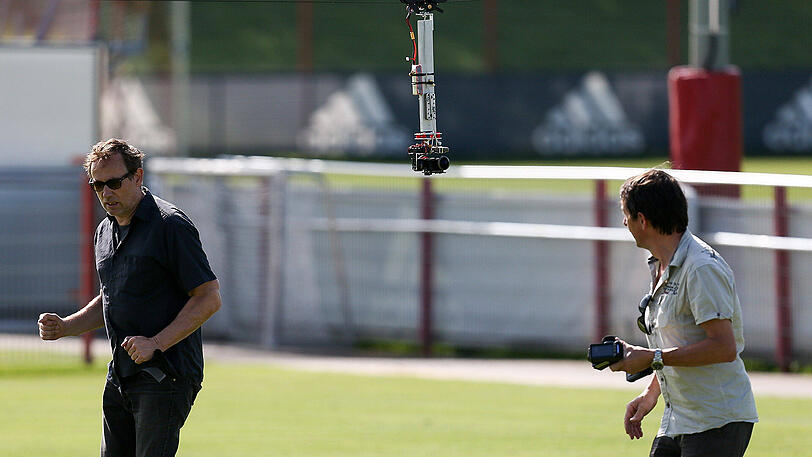 Test einer neuen Fly-Cam auf dem Trainingsgelände.