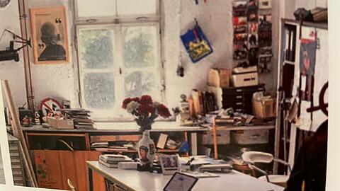 Das Buch von Flatz zeigt unter anderem sein Atelier.