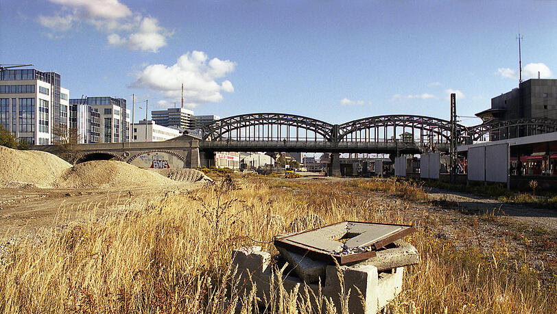 Die Stadt überprüft alle Brücken – auch die Hackerbrücke.