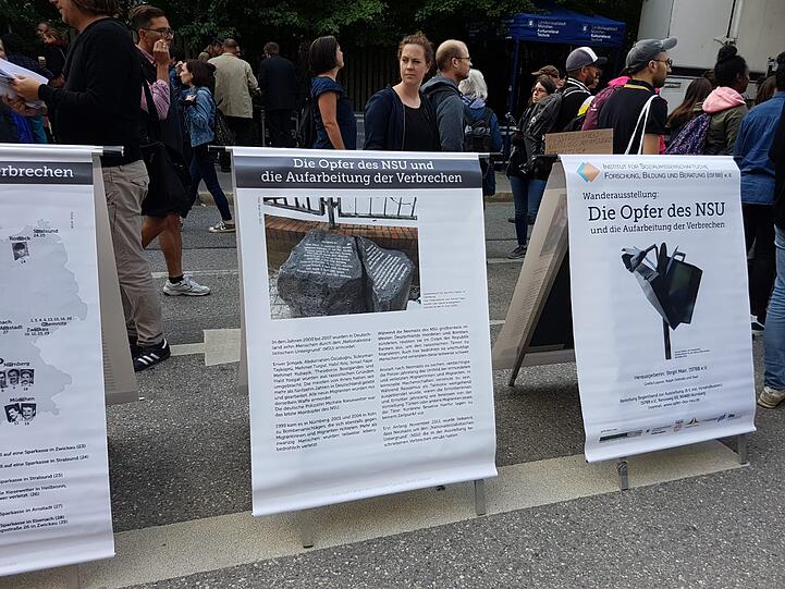 Teile der der Wanderausstellung "Die Opfer des NSU und die Aufarbeitung der Verbrechen".