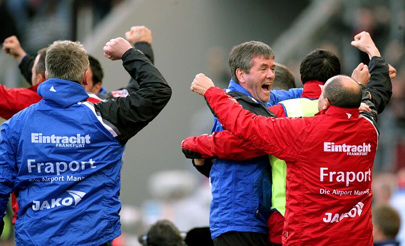 Als Trainer war Funkel langjähriger Trainer von Eintracht Frankfurt. Fünf Jahre trainierte er die Mannschaft.