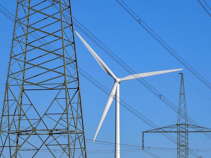 Probleme durch einen stark sinkenden Stromverbrauch erwarten die Netzbetreiber nicht.