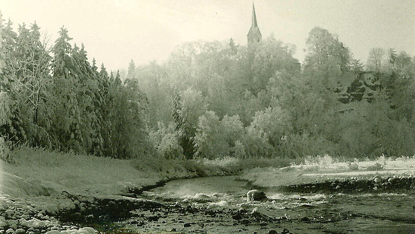 Das "Indianerreservat" der Geschwister Thielemann: Der Fluss Traun bei Sankt Georgen im Chiemgau. Das "Indianerreservat" der Geschwister Thielemann: Der Fluss Traun bei Sankt Georgen im Chiemgau.