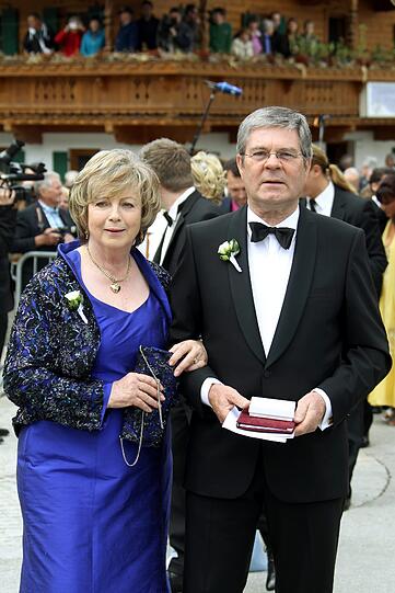 Die Eltern des Bräutigams, Annerl Höfl und Herbert Höfl.