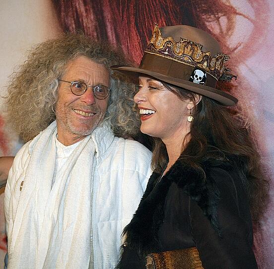 Auch mit 65 sieht "die Uschi" noch blendend aus. Im Bild mit ihrem Ex-Freund und Mit-Kommunarden Rainer Langhans.