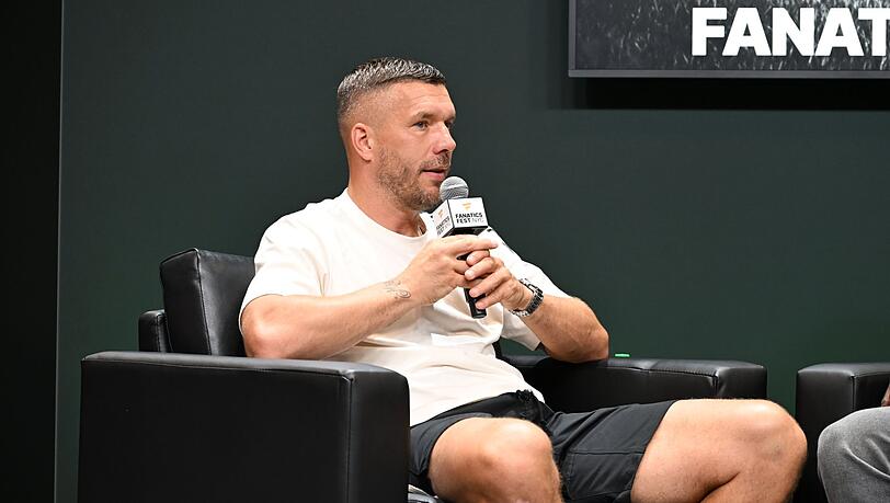 Lukas Podolski hat bei "Stern TV" über das "Glücksgefühle"-Festival gesprochen. Lukas Podolski hat bei "Stern TV" über das "Glücksgefühle"-Festival gesprochen.