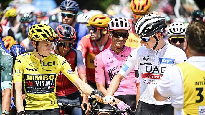 Jonas Vingegaard (l) und Tadej Pogacar (r) befinden sich weiter im Zweikampf um das Gelbe Trikot. Jonas Vingegaard (l) und Tadej Pogacar (r) befinden sich weiter im Zweikampf um das Gelbe Trikot.