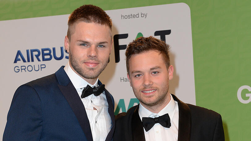 Daniel Schumacher (links) mit Ex-Freund Dennis Mohr auf einer Verleihung 2014. Daniel Schumacher (links) mit Ex-Freund Dennis Mohr auf einer Verleihung 2014.