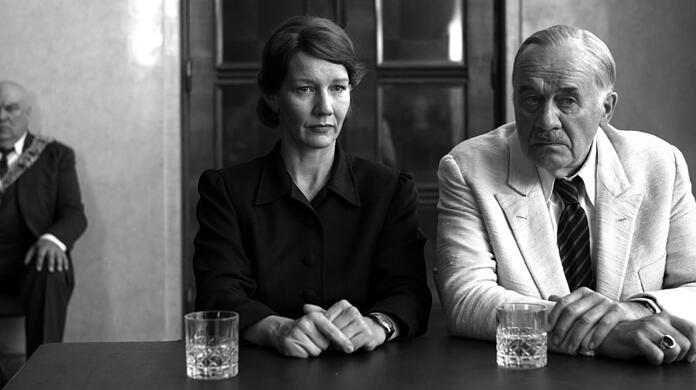 Ohne Sentimentalität: Thomas Mann (Hanns Zischler) und Tochter Erika Mann (Sandra Hüller) in "Vaterland“. Ohne Sentimentalität: Thomas Mann (Hanns Zischler) und Tochter Erika Mann (Sandra Hüller) in "Vaterland“.
