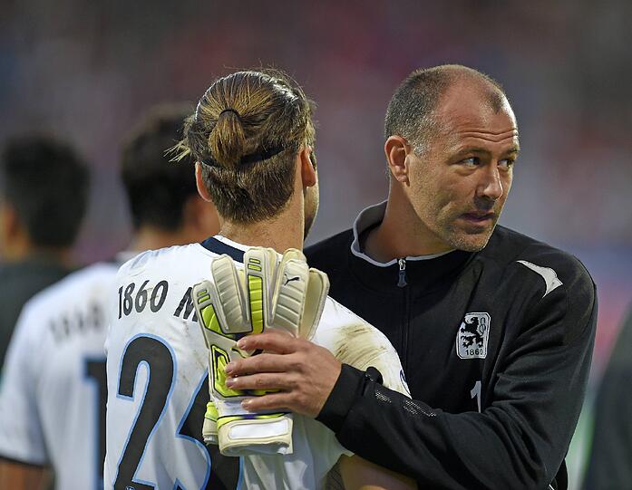 Trotz Handshake mit Gary Kagelmacher nach dem Spiel, wurde Kiraly in die zweite Mannschaft degradiert.