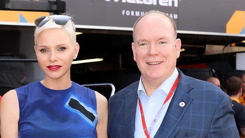 Fürstin Charlène und Fürst Albert II. zeigen sich strahlend in Monaco. Fürstin Charlène und Fürst Albert II. zeigen sich strahlend in Monaco.