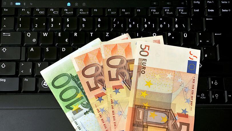 Mit den Jahren soll sich das Geld auf dem Anlagedepot anhäufen. (Symbolbild) Mit den Jahren soll sich das Geld auf dem Anlagedepot anhäufen. (Symbolbild)