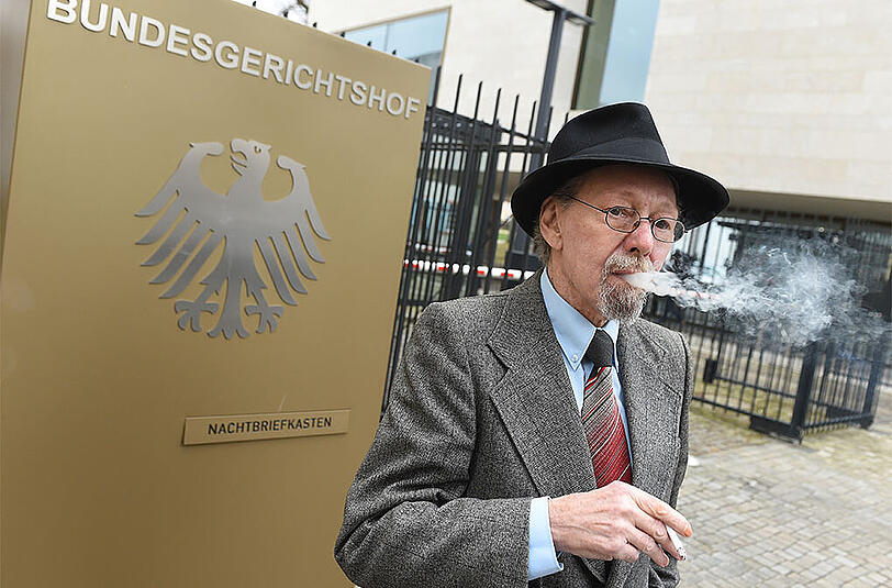 Friedhelm Adolfs am Mittwoch vor dem Bundesgerichtshof in Karlsruhe.