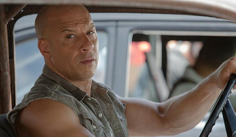 Dom (Vin Diesel) sitzt noch immer am Steuer - nur diesmal für das falsche Team.