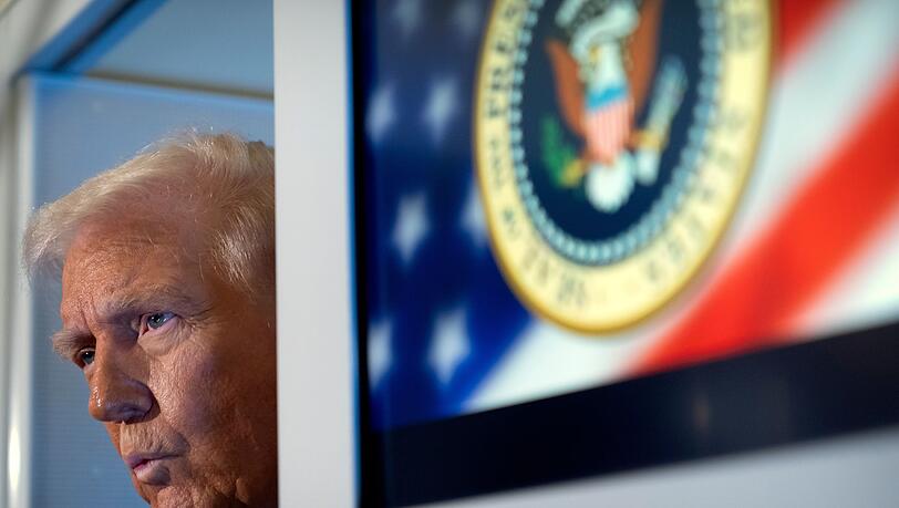 Eine dritte Amtszeit im Weißen Haus? Nun sagt sogar US-Präsident Donald Trump, dass das aufgrund der Rechtslage nicht möglich sei. Eine dritte Amtszeit im Weißen Haus? Nun sagt sogar US-Präsident Donald Trump, dass das aufgrund der Rechtslage nicht möglich sei.