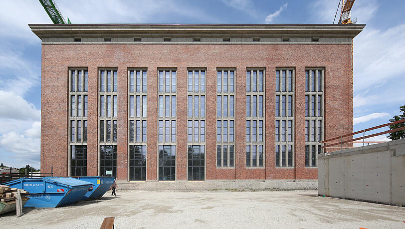 Geplant im Berlin der 20er, gebaut in München Anfang der 40er: das ehemalige Heizkraftwerk, jetzt Bergson Kunstkraftwerk.