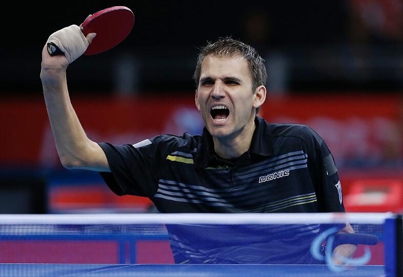 Goldmedaille: Holger Nikelis, Tischtennis: Einzel (1)