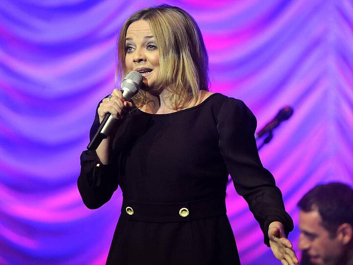 Annett Louisan auf einem Konzert in Hamburg