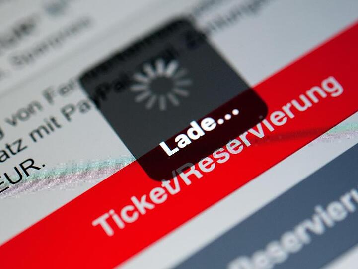 Im Zeitraum Januar bis Oktober buchten Reisende rund 22 Millionen Handytickets.