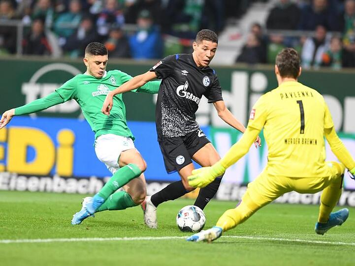 Amine Harit brachte mit seinem Tor zum 1:0 Schalke 04 in Bremer auf die Siegerstraße.