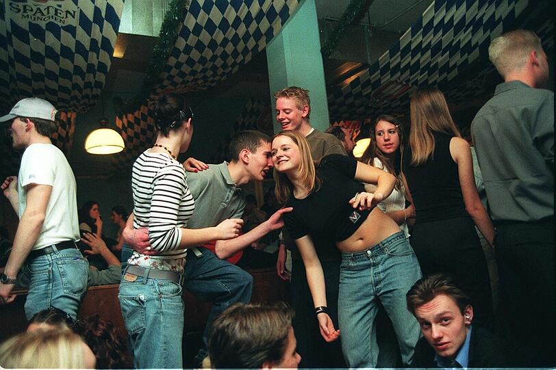 Eine After-Wiesn-Party ganz ohne Tracht. Ja, so war das einst im Kunstpark Ost.