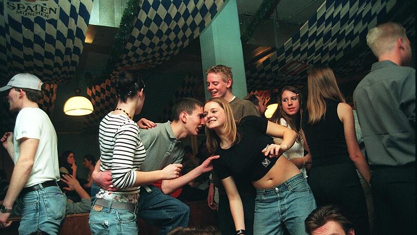 Eine After-Wiesn-Party ganz ohne Tracht. Ja, so war das einst im Kunstpark Ost. Eine After-Wiesn-Party ganz ohne Tracht. Ja, so war das einst im Kunstpark Ost.
