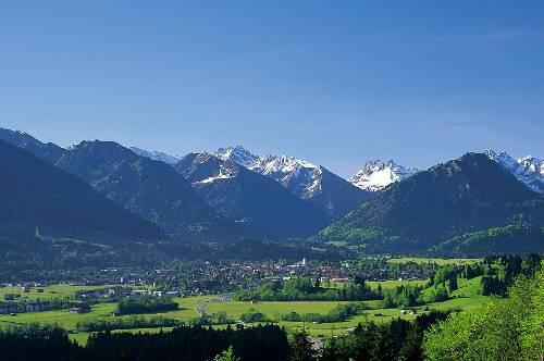 Die Idylle trügt: Die malerische Gemeinde im Allgäu hat kein Geld mehr.