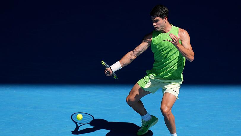 Carlos Alcaraz rang Alexander Zverev in fünf Sätzen nieder. Carlos Alcaraz rang Alexander Zverev in fünf Sätzen nieder.