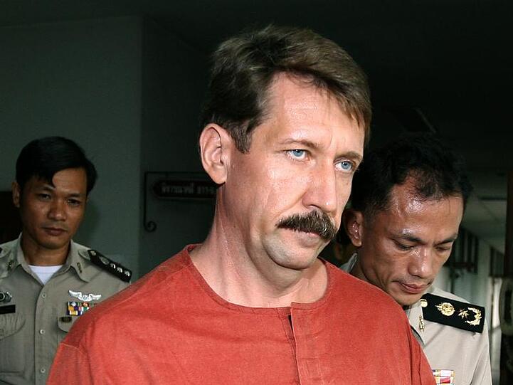 Viktor Bout wird von Thailand an die USA ausgeliefert