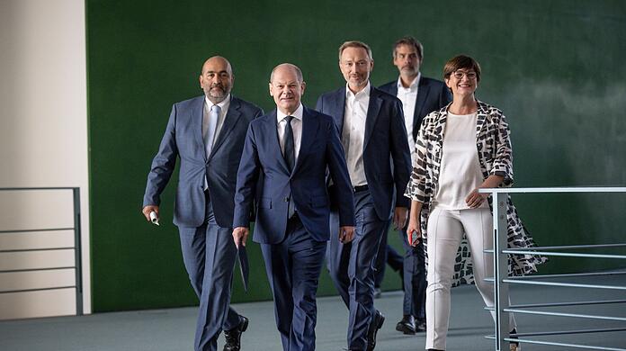 Der Koalitionsausschuss des Ampelbündnisses hat ein neues Entlastungspaket für Bürgerinnen und Bürger beschlossen.