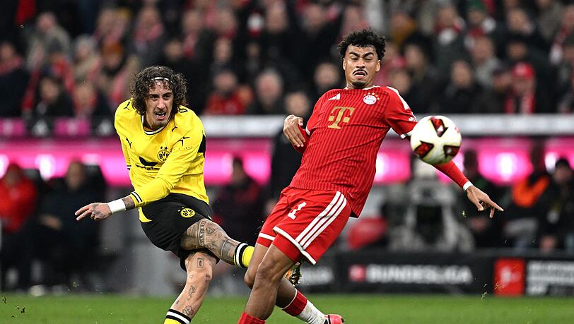 Trifft spät für Dortmund: Fabio Silva (l). Trifft spät für Dortmund: Fabio Silva (l).