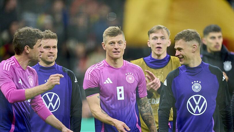 "Ich fand es clever von Julian Nagelsmann, Toni Kroos zurüczuholen": Edemund Stoiber ist ein Fan der Personalpolitik des Bundestrainers. "Ich fand es clever von Julian Nagelsmann, Toni Kroos zurüczuholen": Edemund Stoiber ist ein Fan der Personalpolitik des Bundestrainers.